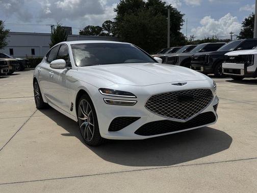 White 2025 Genesis G70 2.5T