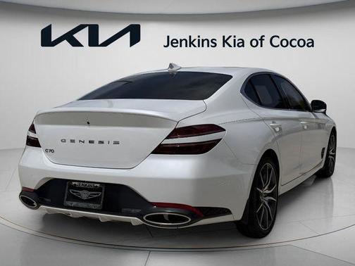 White 2025 Genesis G70 2.5T
