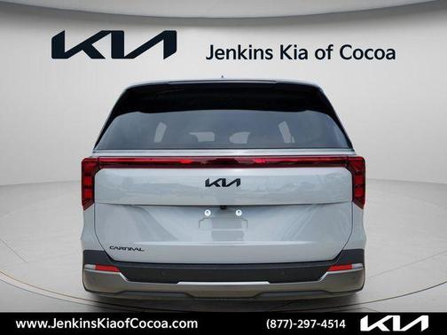 Ceramic White 2026 Kia Carnival SX