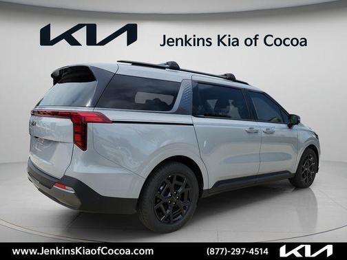 Ceramic White 2026 Kia Carnival SX