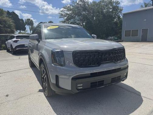 Gray 2025 Kia Telluride SX-Prestige X-Line