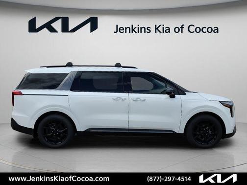 Snow White Pearl 2026 Kia Carnival SX