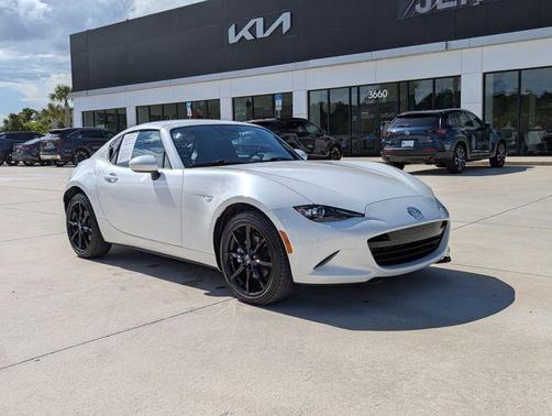 Snowflake White Pearl 2022 Mazda MX-5 Miata Grand Touring