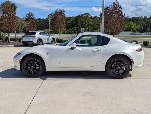Snowflake White Pearl 2022 Mazda MX-5 Miata Grand Touring