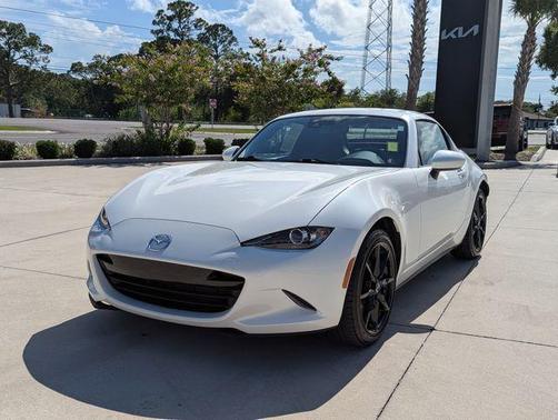 Snowflake White Pearl 2022 Mazda MX-5 Miata Grand Touring