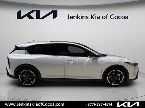 White Pearl 2026 Kia K4 GT-Line
