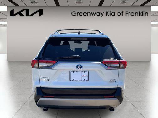 2022 Toyota RAV4 Hybrid SE