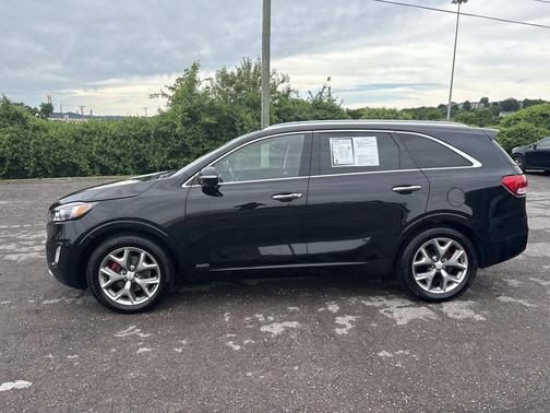 Ebony Black 2017 Kia Sorento SX