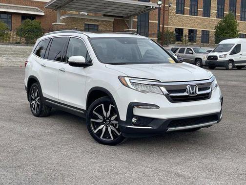 2020 Honda Pilot Touring 8-Passenger