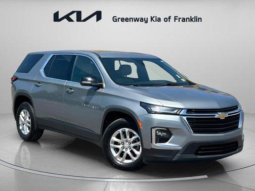 Sterling Gray Metallic 2023 Chevrolet Traverse LS