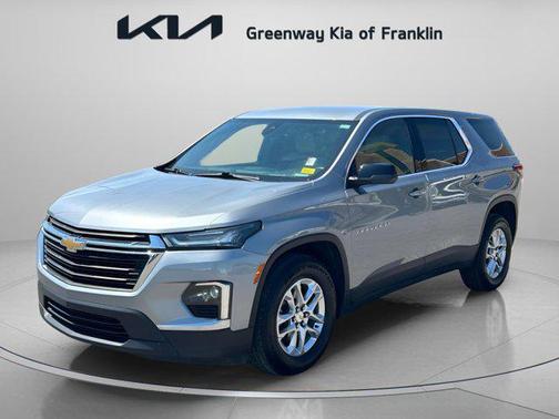 Sterling Gray Metallic 2023 Chevrolet Traverse LS