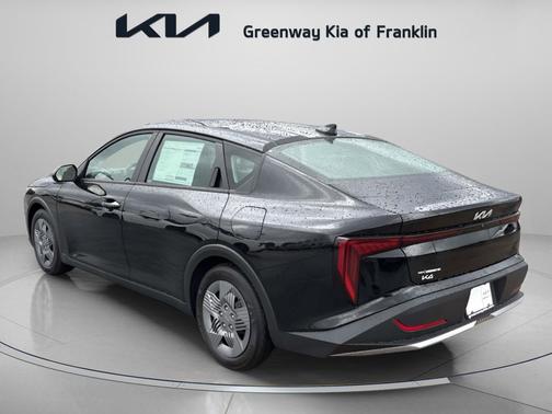 Aurora Black Pearl 2026 Kia K4 LX