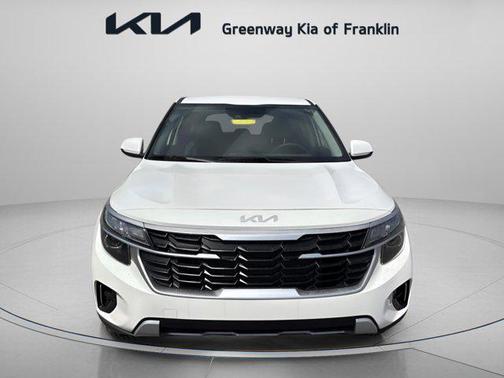 Snow White Pearl 2026 Kia Seltos LX