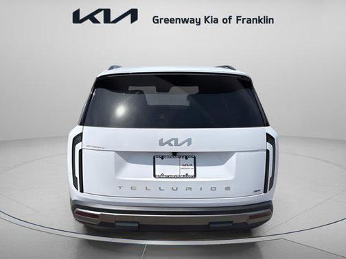 Glacial White Pearl 2027 Kia Telluride S