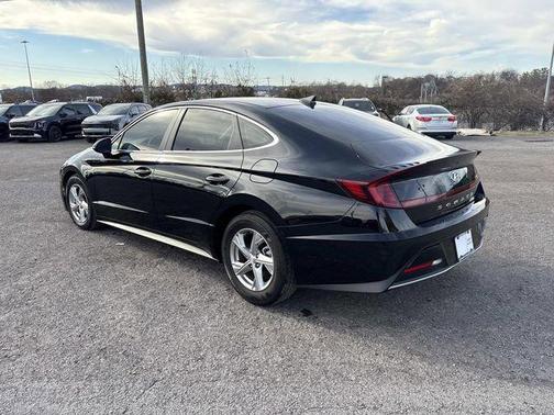 2022 Hyundai SONATA SE