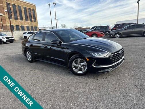 2022 Hyundai SONATA SE