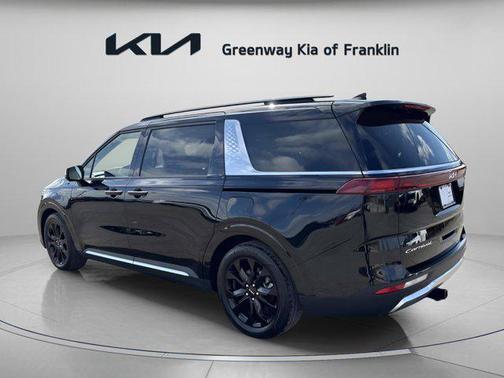 2022 Kia Carnival SX