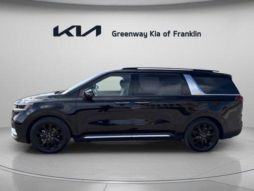 2022 Kia Carnival SX