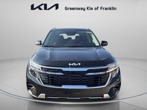 Fusion Black 2026 Kia Seltos EX