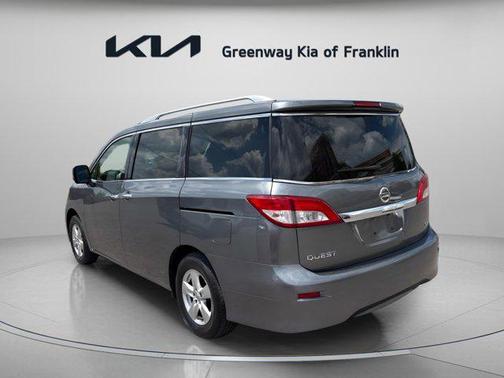 2017 Nissan Quest SV