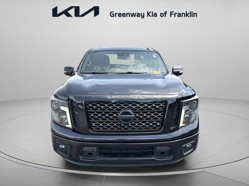Magnetic Black Metallic 2019 Nissan Titan SV