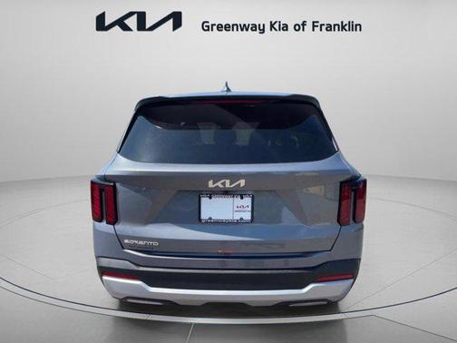 2025 Kia Sorento LX