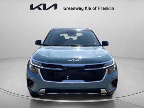 Pluton Blue/Black Roof 2026 Kia Seltos S