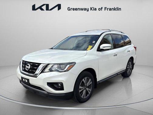2017 Nissan Pathfinder SL