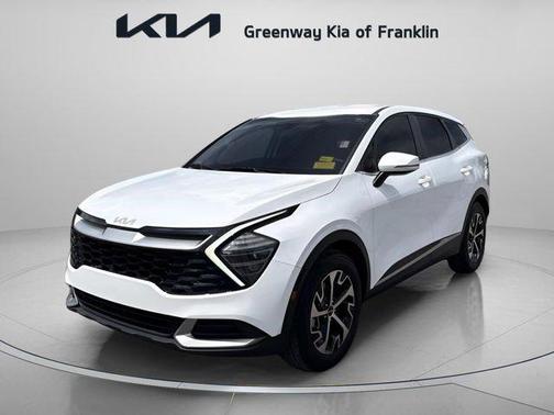 Glacial White Pearl 2024 Kia Sportage EX