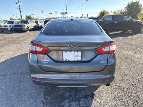 2015 Ford Fusion SE