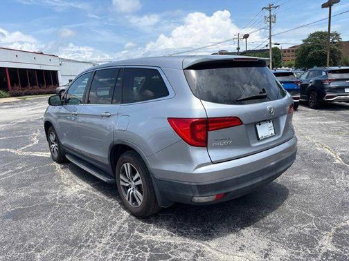 2017 Honda Pilot EX