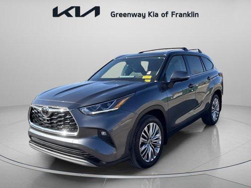 2023 Toyota Highlander Platinum