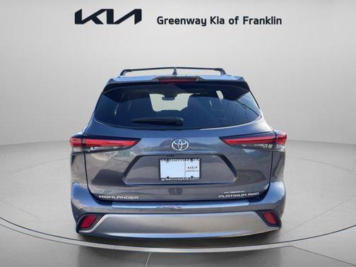 2023 Toyota Highlander Platinum