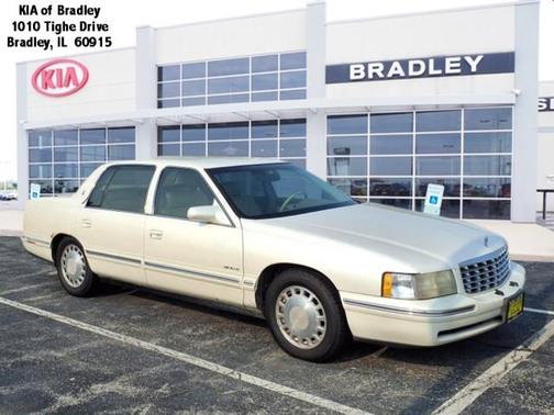 1999 Cadillac DeVille Base