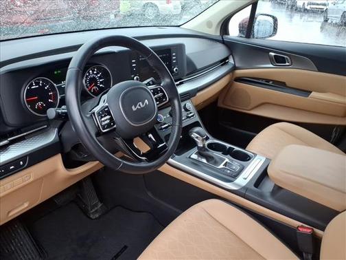 2023 Kia Carnival LX