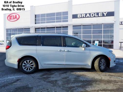 2018 Chrysler Pacifica Touring-L