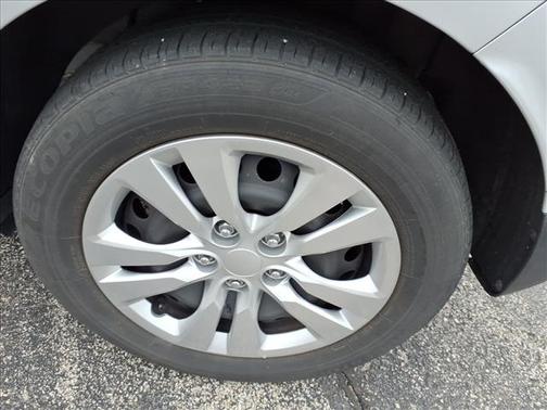Sparkling Silver 2020 Kia Soul LX