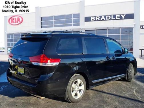 2013 Toyota Sienna LE