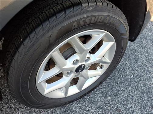 Gray 2023 Kia Soul LX