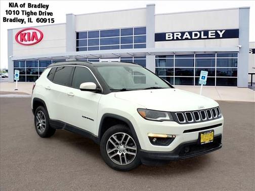 White 2018 Jeep Compass Latitude