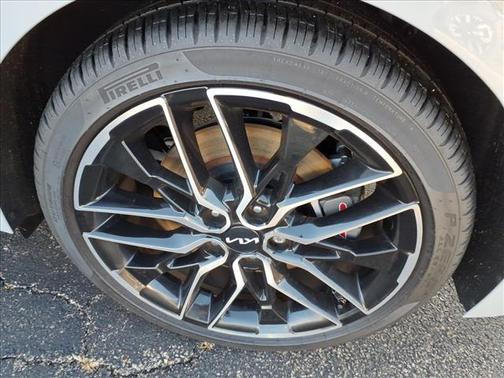 2022 Kia K5 GT