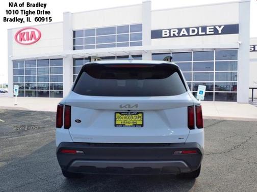 2023 Kia Sorento S