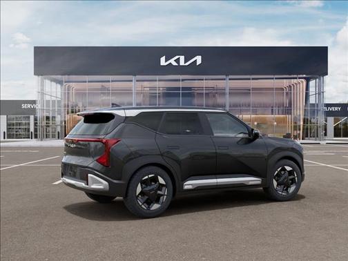 Interstellar Gray 2027 Kia Seltos S