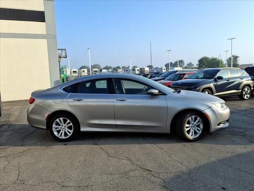 2016 Chrysler 200 S