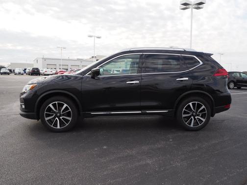 Magnetic Black 2017 Nissan Rogue SL