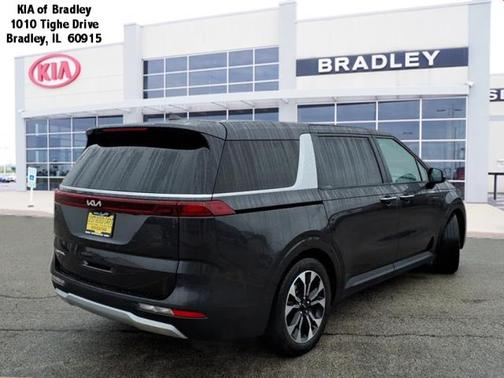 2023 Kia Carnival EX