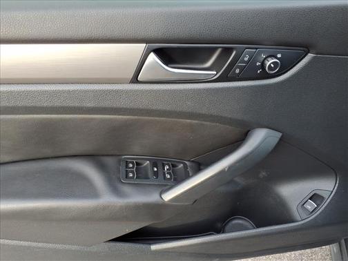 2014 Volkswagen Passat 2.0L TDI SE