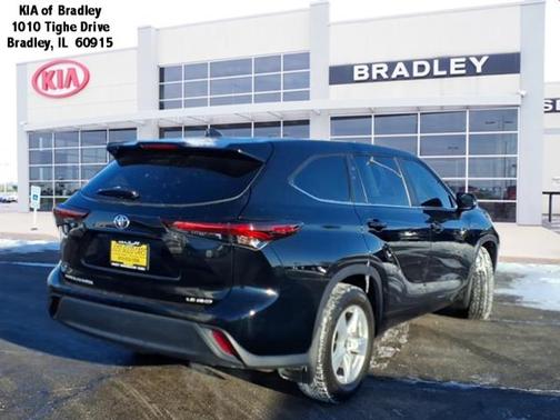 2024 Toyota Highlander LE I4