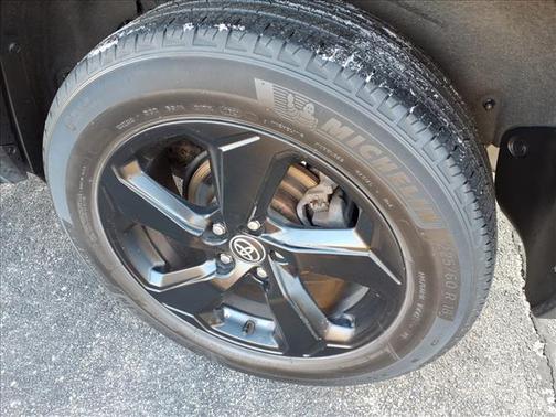 2021 Toyota RAV4 Hybrid XLE Premium