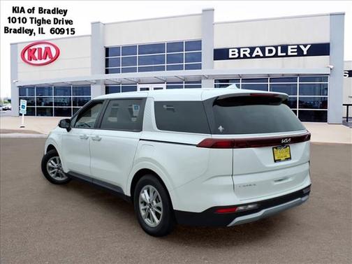 Snow White 2024 Kia Carnival LX